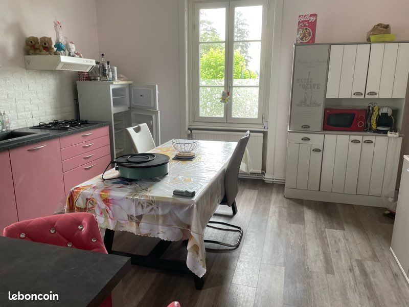 Appartement 3 pièces 80 m² · à Montrond-les-Bains · 80 m² · 780 €/mois