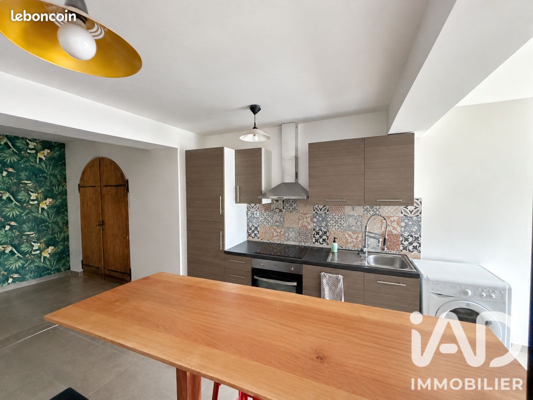 Appartement 2 pièces 51 m² · à Saint-Étienne · 51 m² · 60 000 €