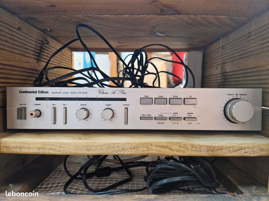 Amplificateur Stéréo Continental Edison PA 9718 - Vintage - Pour Réparation