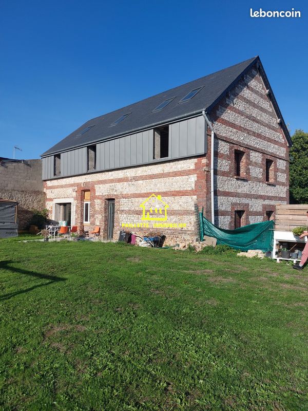 Maison 1 pièce 300 m² · à Terres-de-Caux · 300 m² · 242 000 €