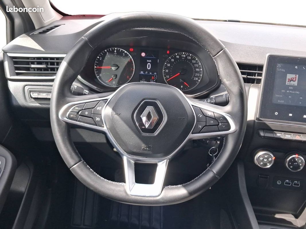 RENAULT Clio TCe 90 Equilibre (image 11)