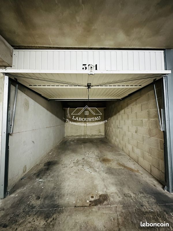 Parking 14 m² · à Marseille · 14 m² · 23 500 €