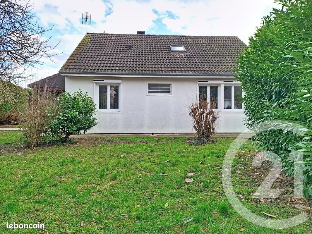 Maison 4 pièces 97 m² · à Le Châtelet-en-Brie · 97 m² · 271 000 €