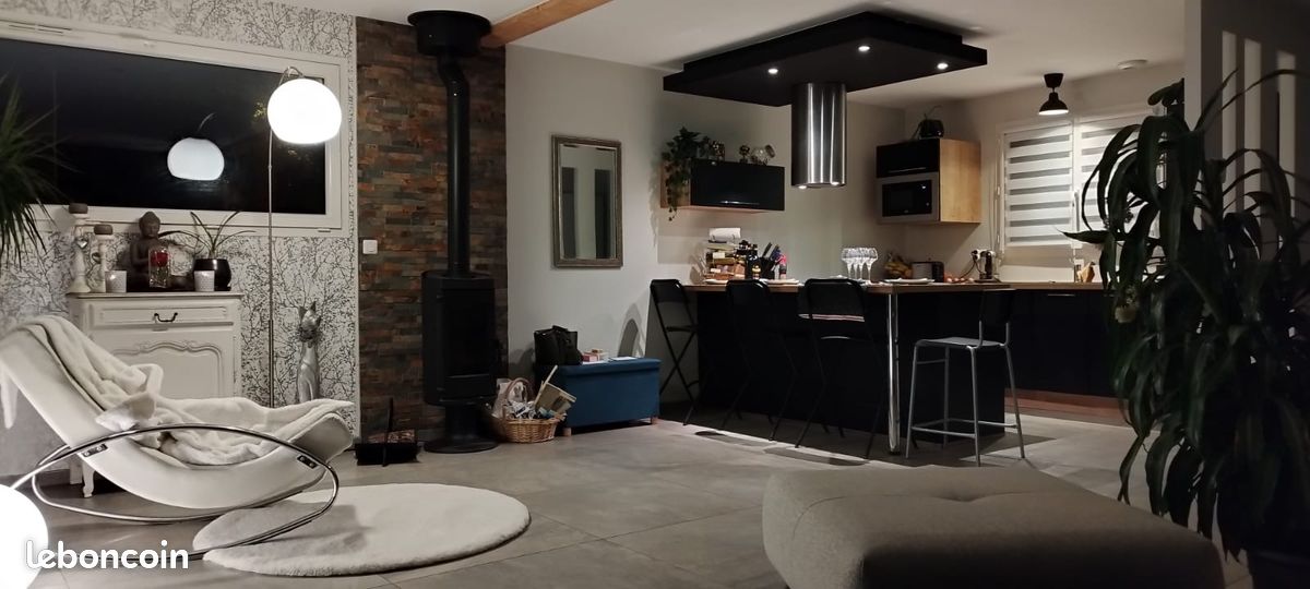 Maison 4 pièces 93 m² · à Drumettaz-Clarafond · 93 m² · 490 000 €