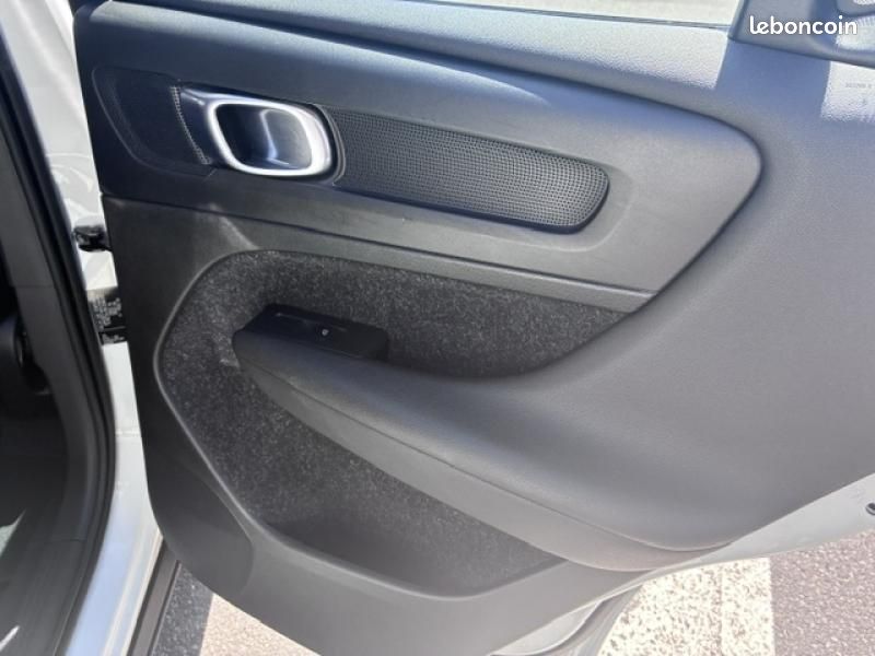 Volvo XC40 T3 156ch Business (image 23)