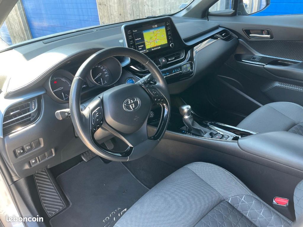 Toyota C-HR 1.8 HYBRID - BV E-CVT 2020 EDITION (image 16)