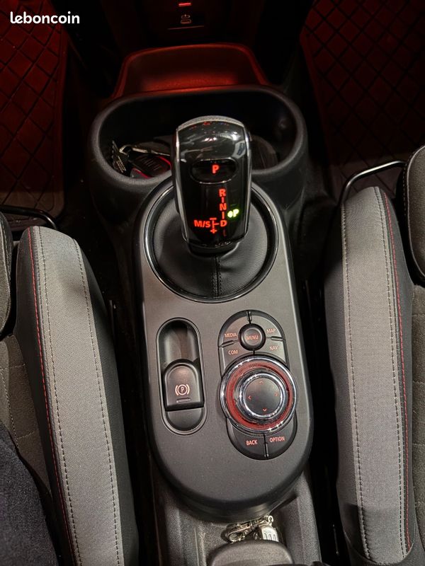 MINI Mini 3-pt. JCW 231cv CABRIOLET - BV SPORT AVEC PALETTES/SIÈGES CHAUFFANTS/HARMAN KARDON/APPLE CARPLAY (image 19)