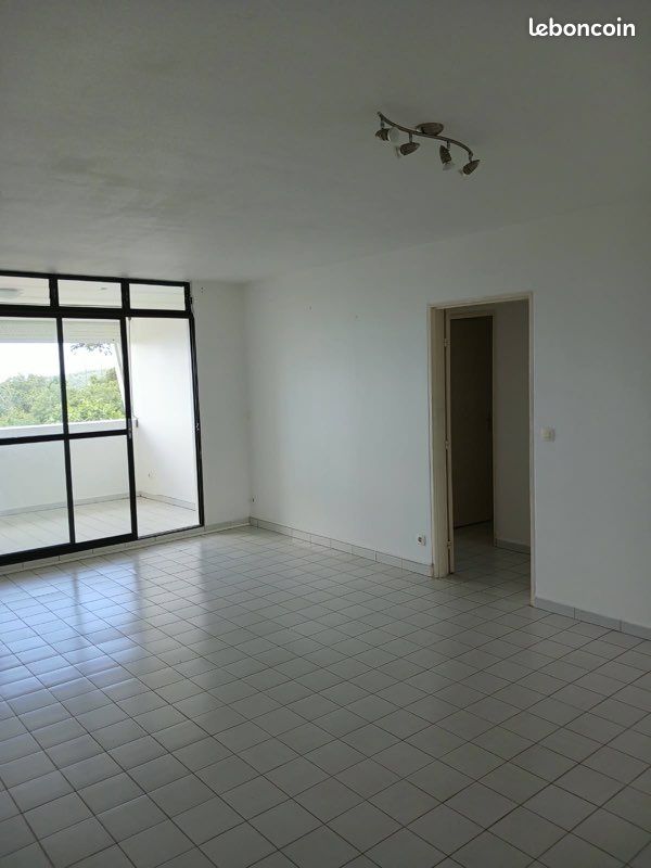 Appartement 4 pièces 89 m² · à Fort-de-France · 89 m² · 1 250 €/mois
