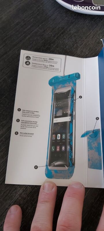 Étui protection étanche smartphones (image 2)