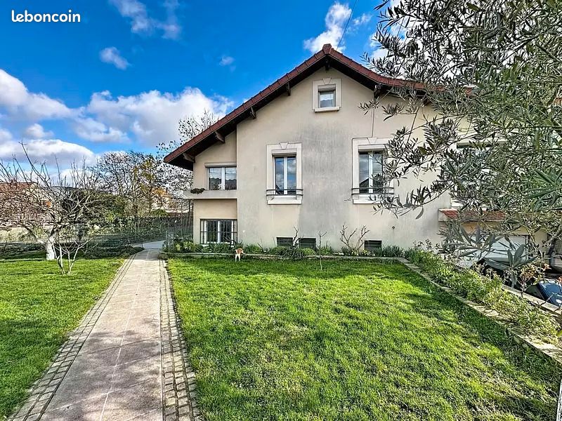 Maison 5 pièces 90 m² · à Noisy-le-Grand · 90 m² · 999 €/mois