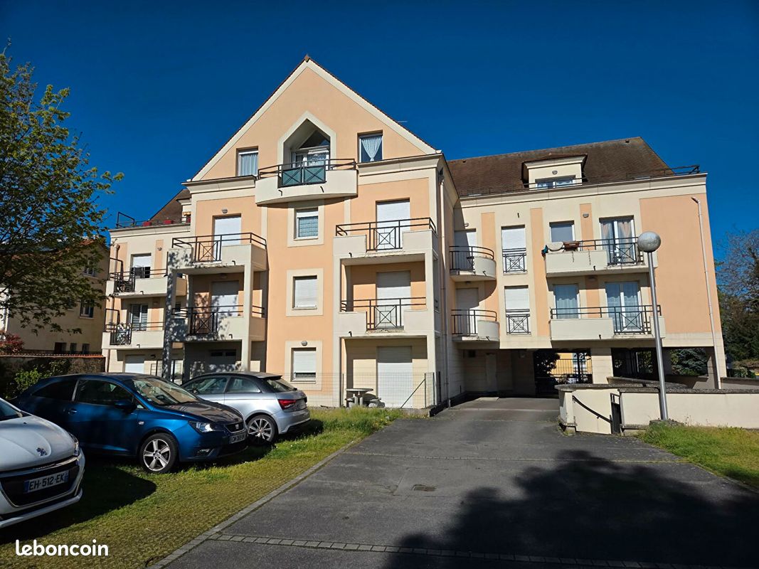 Appartement 2 pièces 37 m² · à Longjumeau · 37 m² · 890 €/mois