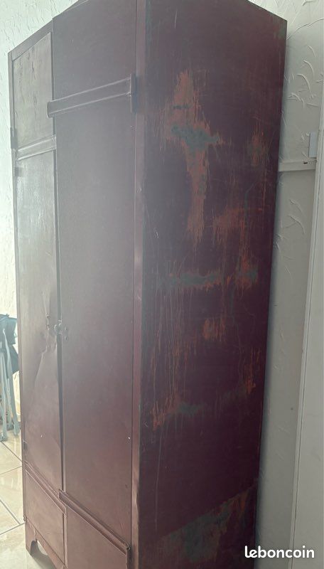 Armoire métallique rouge (image 5)