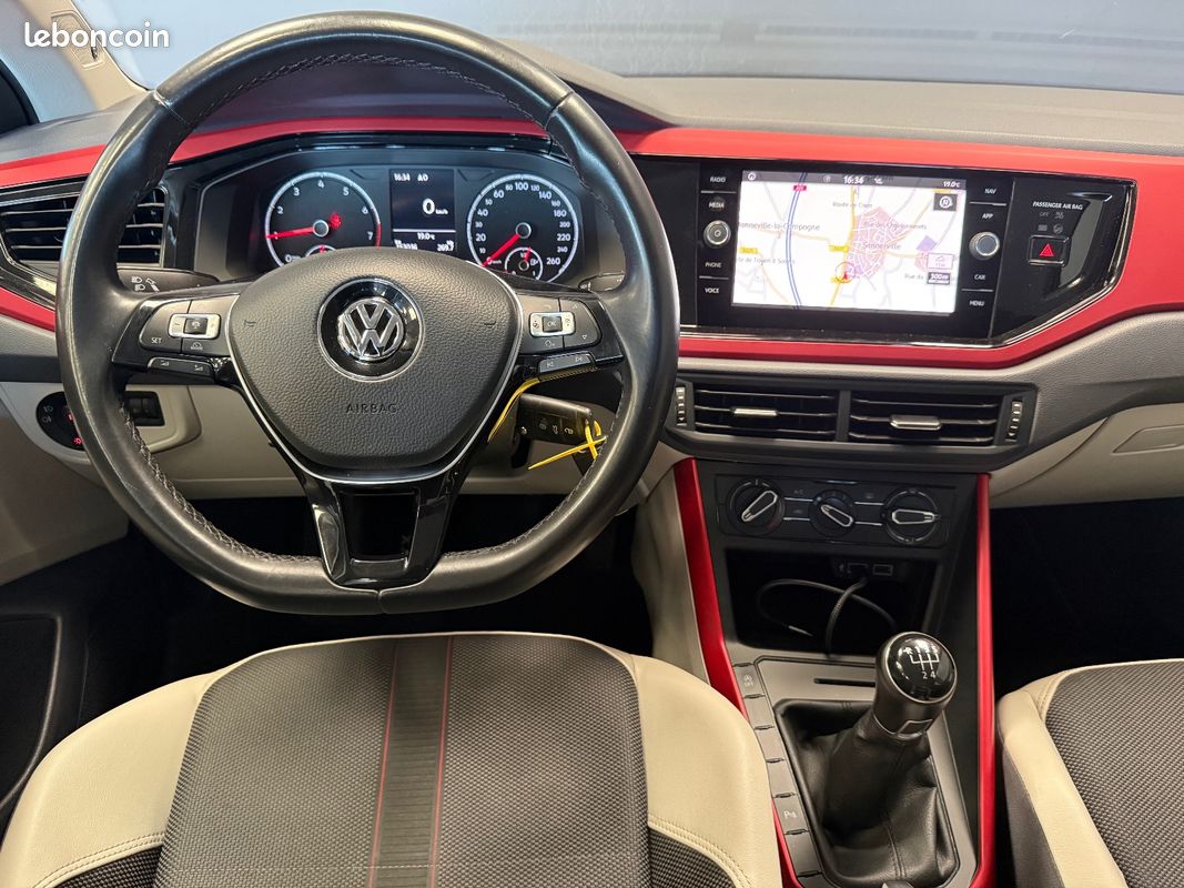 VOLKSWAGEN POLO 1.0 TSI 95 CH SS First Edition BEATS AUDIO (image 11)