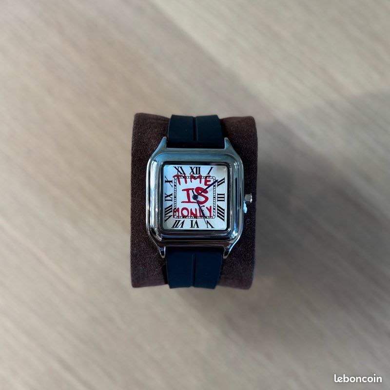 Montre quartz argenté style / Old Money / streetwear / vintage avec design affirmé (image 1)