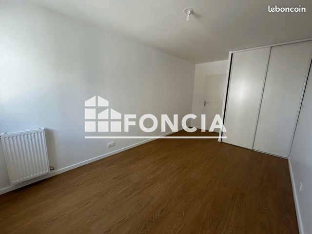 Appartement a louer  - 3 pièce(s) - 64 m2 - Surfyn