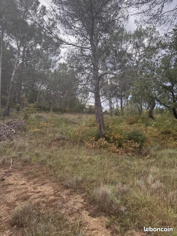 Terrain 352 m² Fuveau · 240 000 €