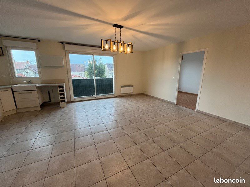 Appartement 2 pièces 43 m² · à Mantes-la-Ville · 43 m² · 750 €/mois