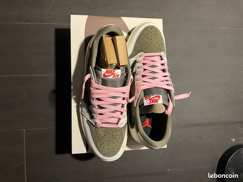 Olive Travis Scott Ones With Pink Laces Low Green Jordan With Pink