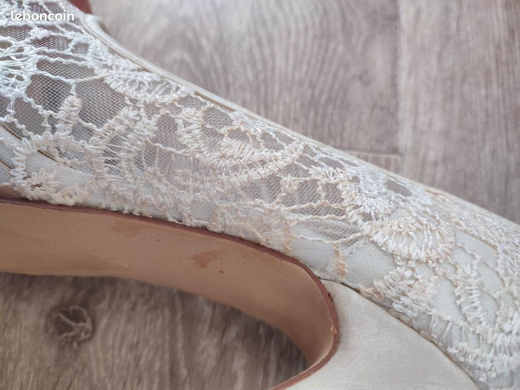 Chaussure dentelle 38 (image 4)
