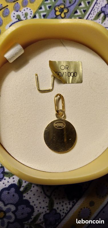 Médaillon / Pendentif Ancien En Or 14k - Représentation D'Empereur Romain Avec Émail - Forme Ovale - Occasion