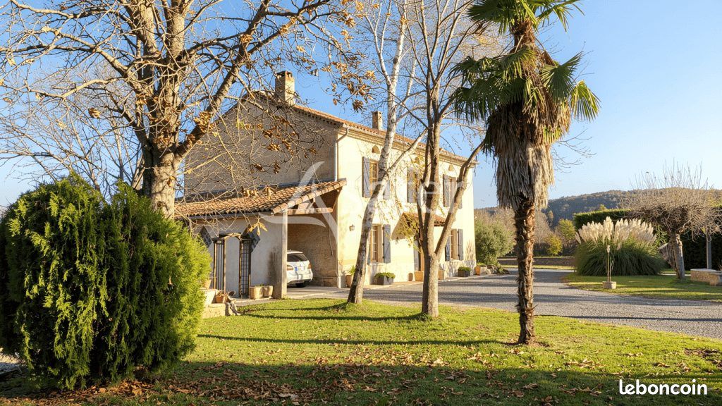 Maison 7 pièces 220 m² · à Lavaur · 220 m² · 443 200 €