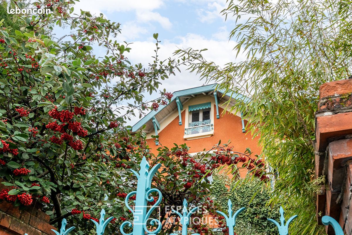 Maison 8 pièces 320 m² · à Villefranche-sur-Saône · 320 m² · 895 000 €