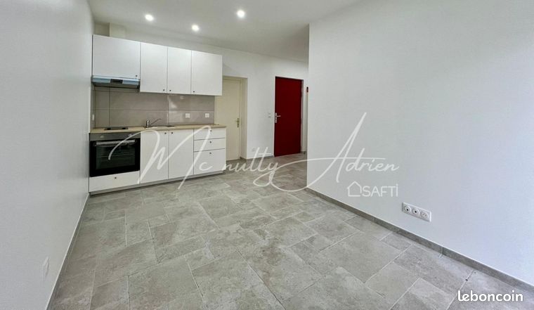 Immeuble 98 m² CROSNE