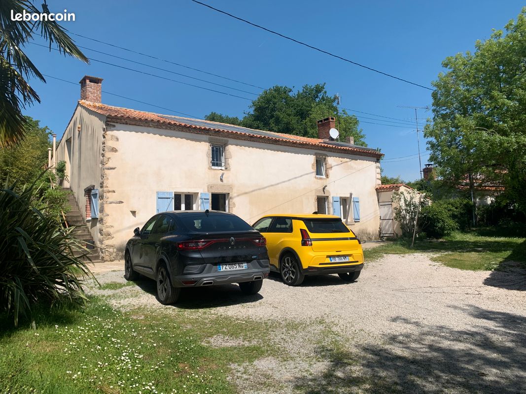 Maison 7 pièces 217 m² · à Aubigny-les Clouzeaux · 217 m² · 360 000 €