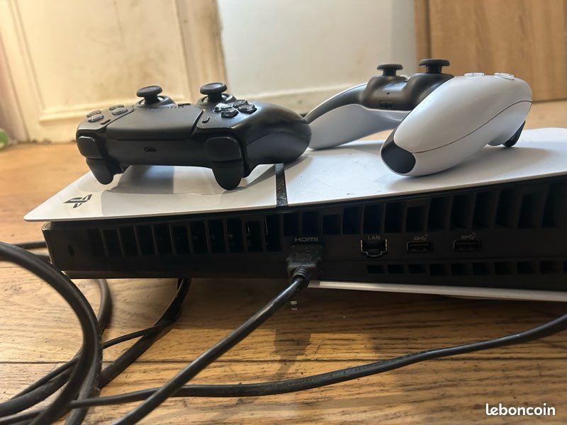 Ps5 slim lecteur cd + 2 manettes (image 3)