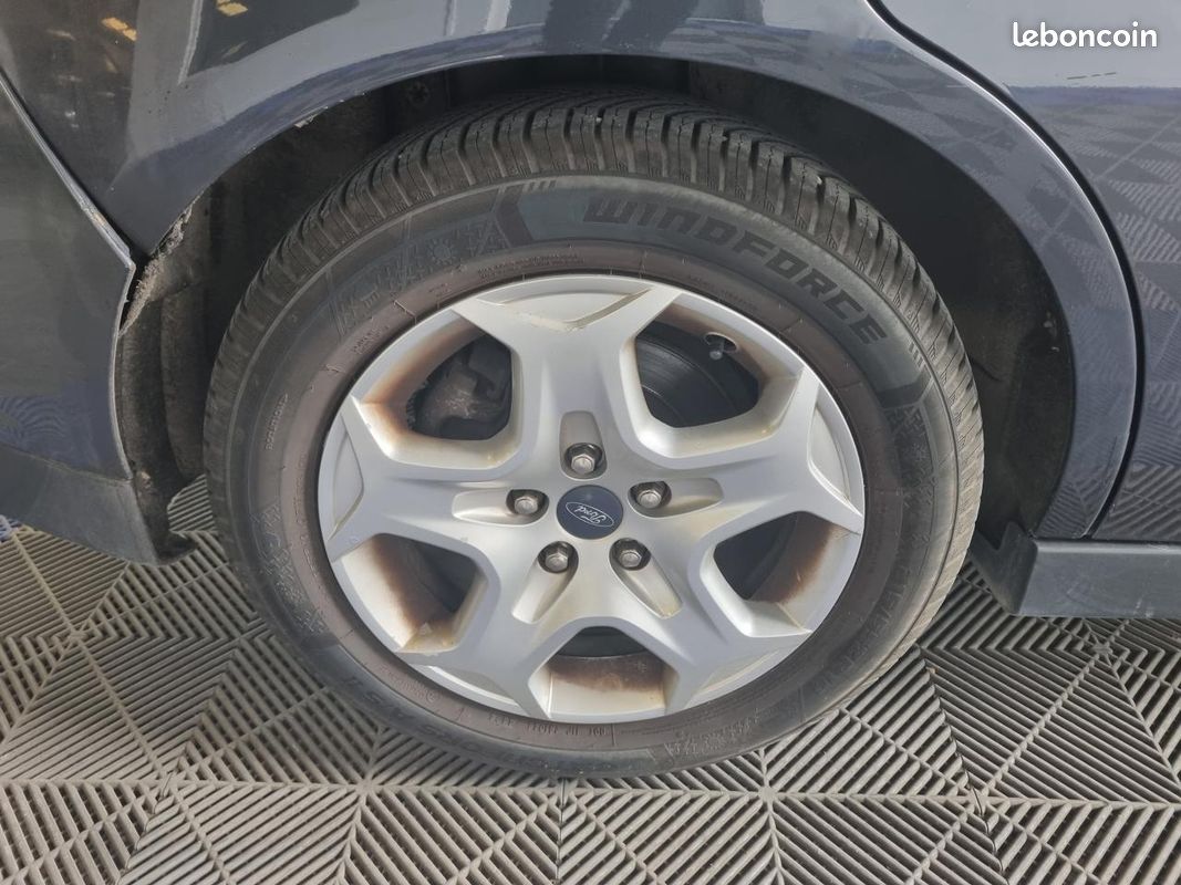 Ford c-max 1.6 tdci 95 edition (image 27)