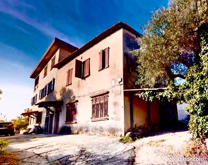 Maison 4 pièces 94 m² · à Villeneuve-Loubet · 94 m² · 295 000 €