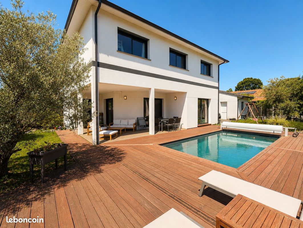 Maison 5 pièces 139 m² · à Le Taillan-Médoc · 139 m² · 495 000 €