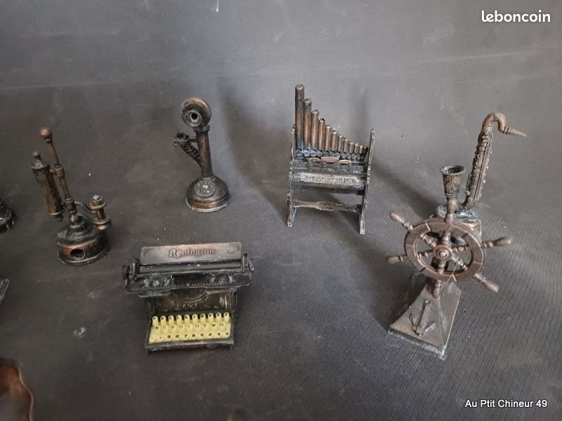 Lot de 16 taille-crayon en métal - (image 4)