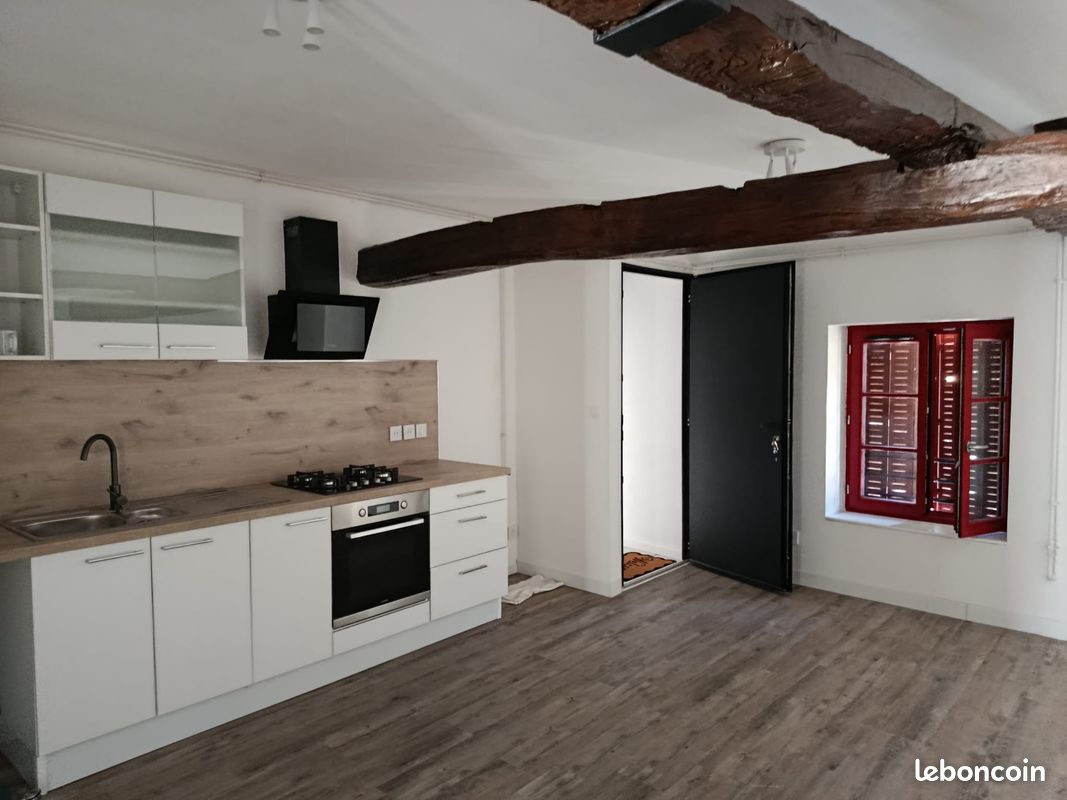 Appartement 4 pièces 84 m² · à La Tour-du-Pin · 84 m² · 856 €