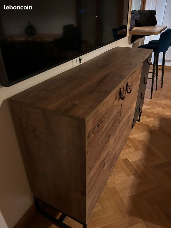 Buffet en bois (image 2)