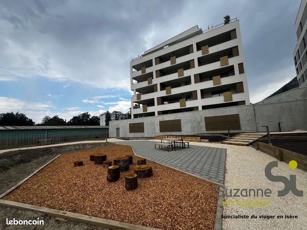 Appartement 2 pièces 53 m² · à Voiron · 53 m² · 800 €/mois