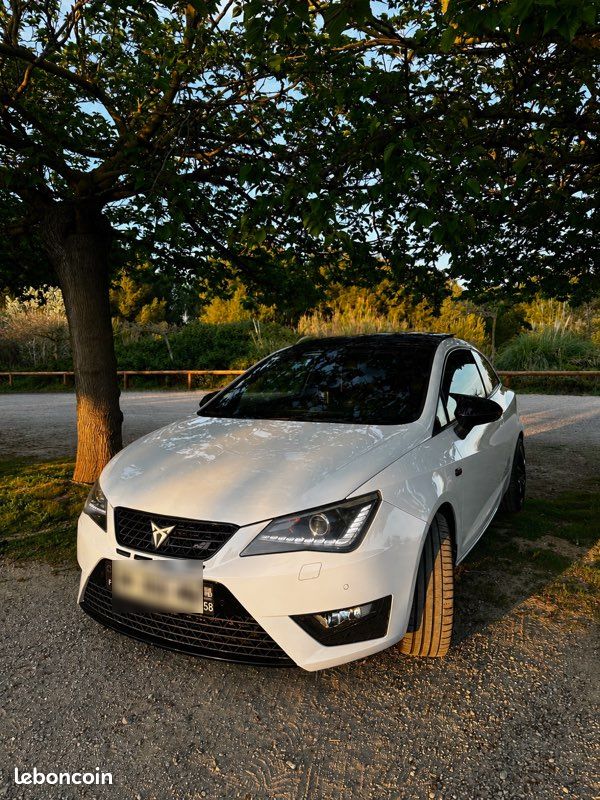 Seat Ibiza Cupra 1.4 TSI 180 DSG7 – Toit Pano – 144 000 km (image 1)
