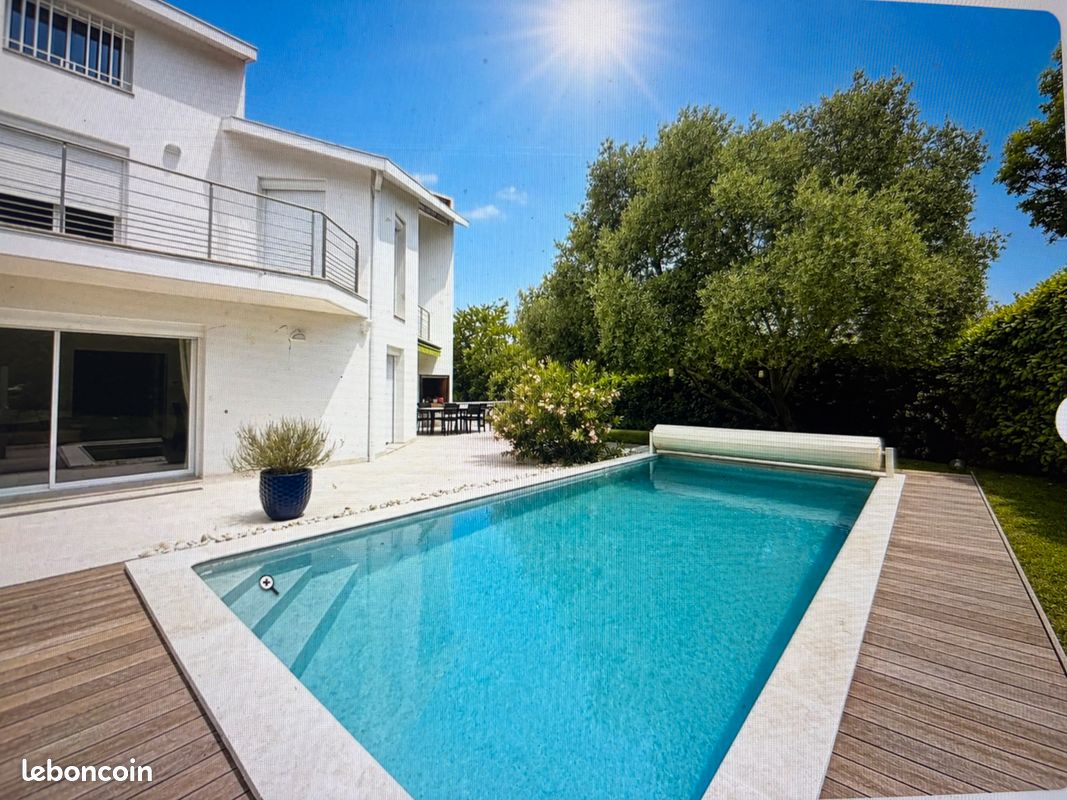 Maison 7 pièces 225 m² · à Ramonville-Saint-Agne · 225 m² · 680 000 €