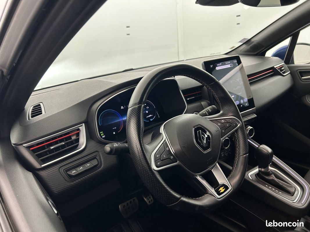 RENAULT Clio E-Tech 140 - 21N R.S. Line (image 10)