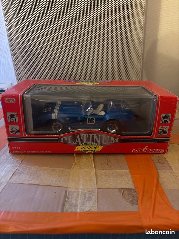 Shelby Cobra 1964 1/18 MAJORETTE (image 1)