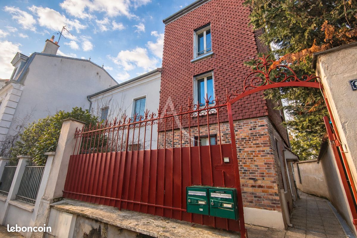 Maison 6 pièces 109 m² · à Nogent-sur-Marne · 109 m² · 560 000 €