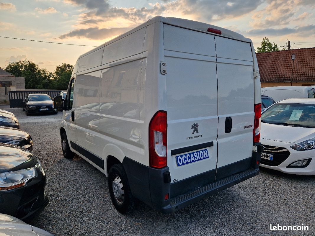 Peugeot BOXER 2.0 BLUEHDI 110 CV 3 PLACES (image 3)