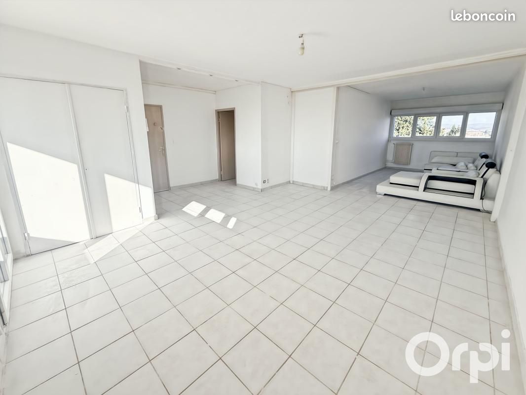 Appartement 3 pièces 67 m² · à Pierrelatte · 67 m² · 695 €/mois