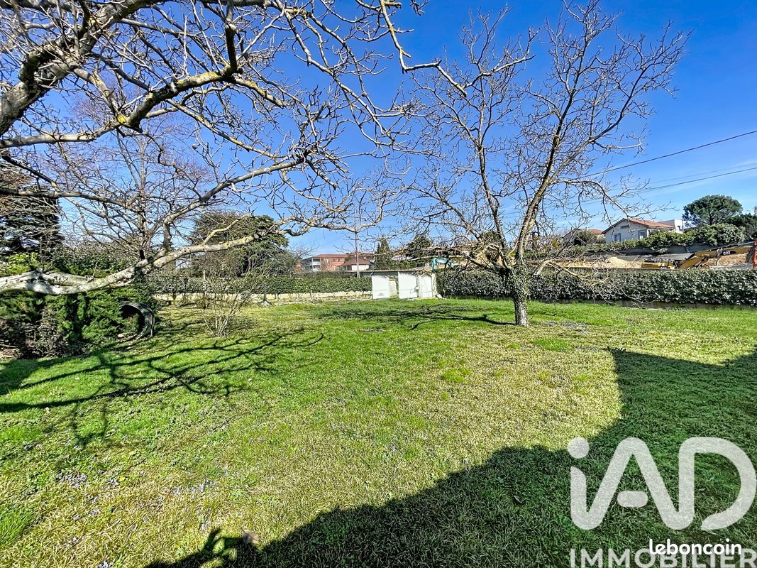 Terrain 691 m² · à Millery · 691 m² · 260 000 €