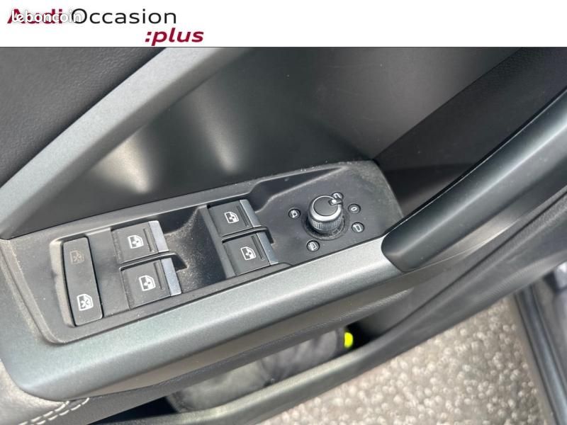 Audi Q3 35 TFSI 150ch S line S tronic 7 (image 17)