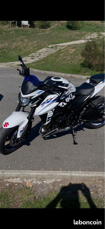 Moto Suzuki (image 2)