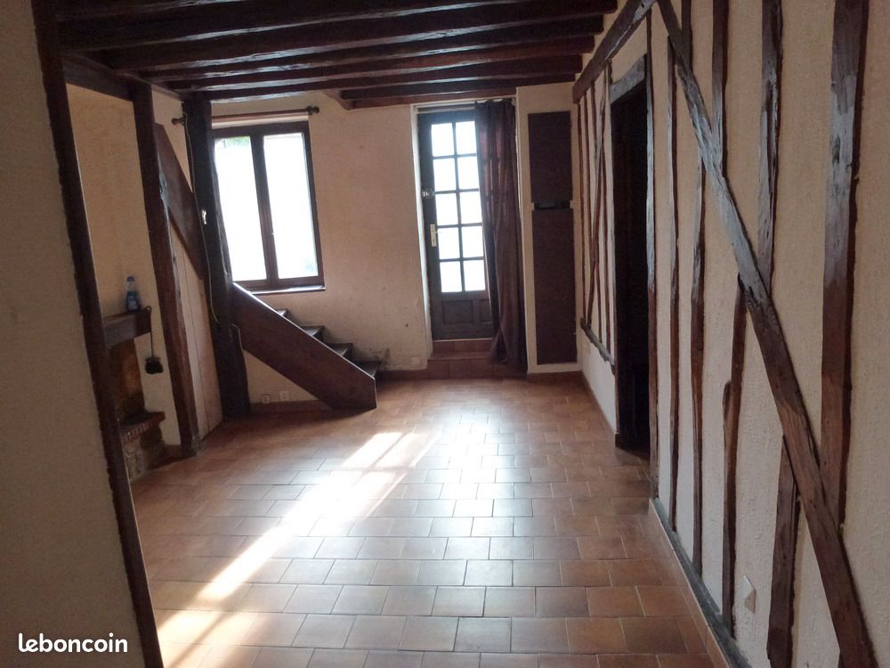 Maison 3 pièces 67 m² · à Pierres · 67 m² · 130 000 €