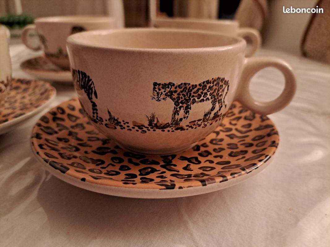Lot De 5 Tasses Et 8 Soucoupes Geneviève Lethu - Collection Touraine - écru Et Marron