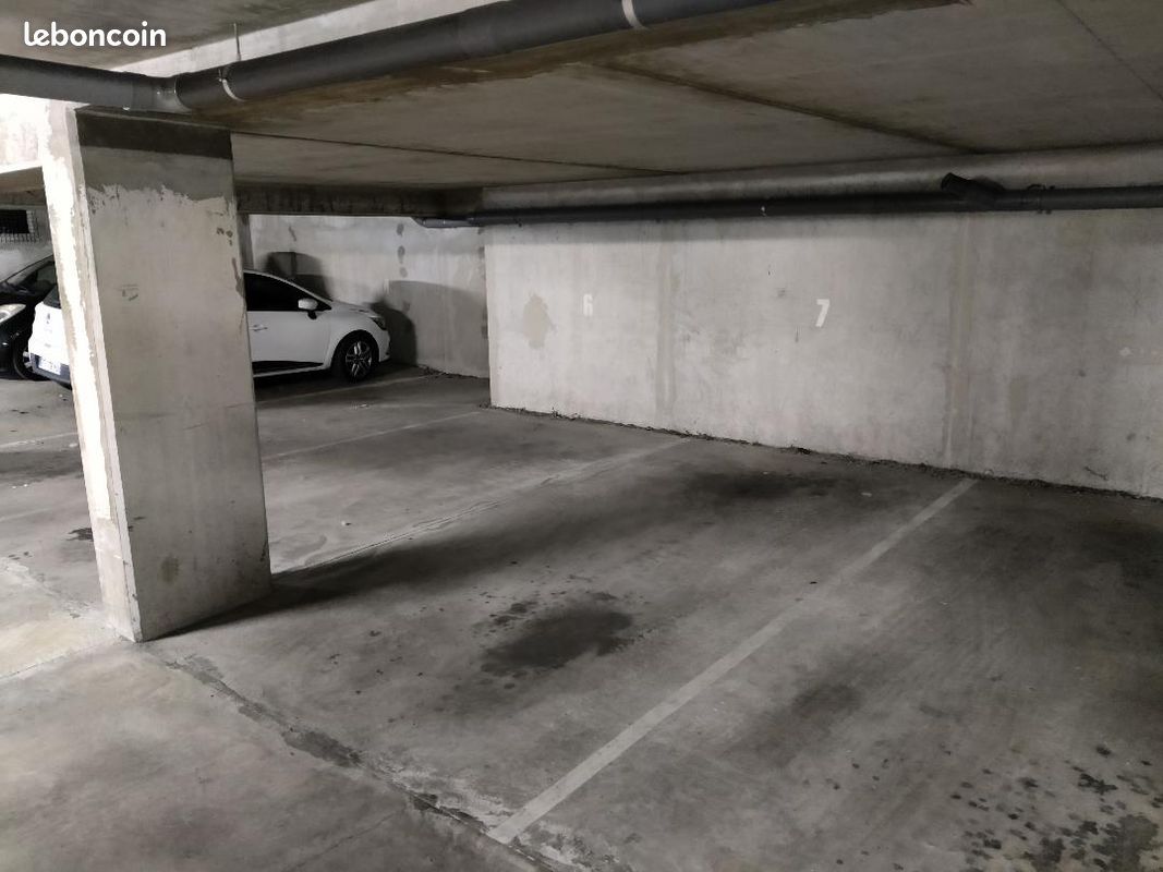Emplacement parking Nantes centre (image 2)