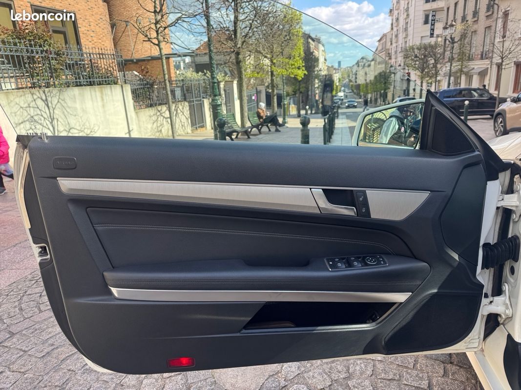 MERCEDES CLASSE E CABRIOLET 350 D Fascination AMG LINE (image 11)